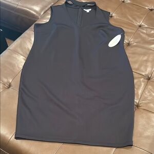 Sleeveless Black Mini Shift Dress with V-Neck and Keyhole